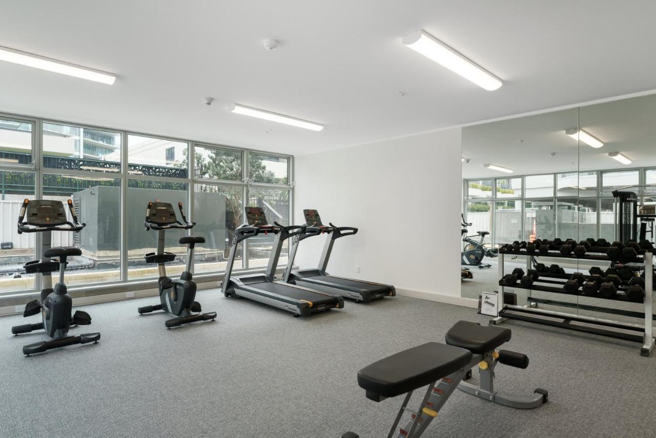 Oceanside Apartment With Garden Views Mount Maunganui Exterior photo